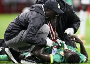 ¡Escándalo! Descubren que el médico que Senegal llevó al mundial en realidad es ginecólogo