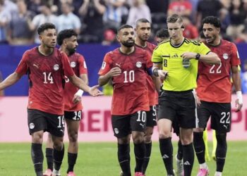Mostafa Ziko explota tras el arbitraje ante Argentina: “Es un torneo arreglado”