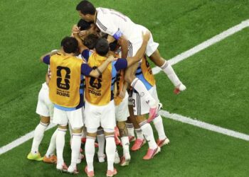 España sella el billete a cuartos de final del Mundial ‘in extremis’ gracias a un Mikel Merino eterno y elimina a Portugal