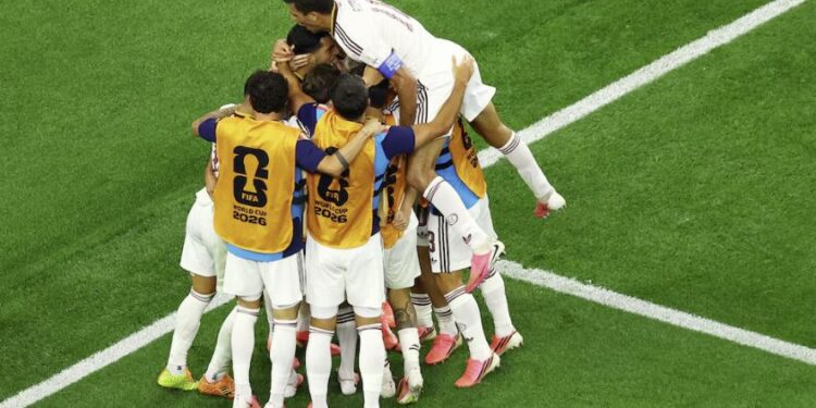 España sella el billete a cuartos de final del Mundial ‘in extremis’ gracias a un Mikel Merino eterno y elimina a Portugal