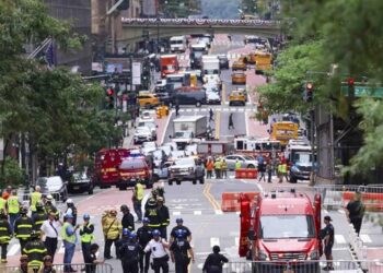 Nueva York trabaja para estabilizar rascacielos en Midtown