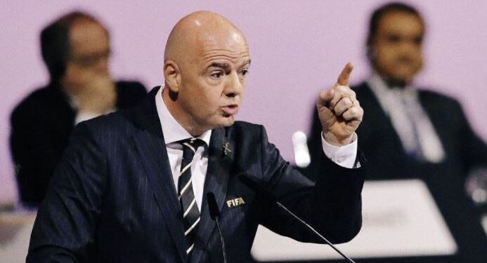 Miembros de la junta ejecutiva de la FIFA están pidiendo la renuncia del presidente Gianni Infantino