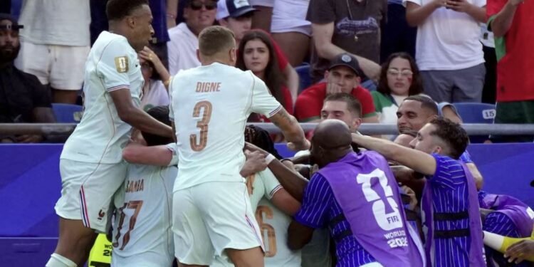 Con goles de Mbappé y Dembélé, Francia derrotó 2-0 a Marruecos y es el primer clasificado a semis del Mundial 2026