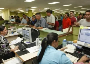 ¿Ola de demandas contra el Estado? Siete de cada diez empleados públicos recurrirían a demandarlo