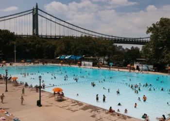 Nueva York activa un plan de emergencia por el calor extremo, que golpeará el noreste de EE.UU.