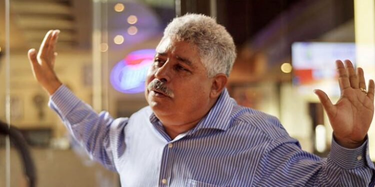 Marvin Ponce revela que hay cinco diputados liberales que piden “coimas” para aprobar reformas energéticas