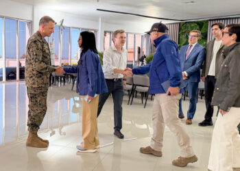 El jefe del Comando Sur de EEUU visita Venezuela para coordinar la reconstrucción