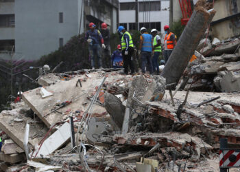 Sube a 2,645 la cifra de fallecidos por el doble terremoto en Venezuela