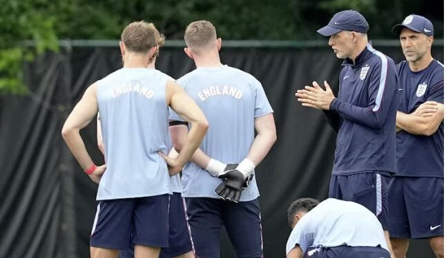 Tensión en el Mundial: detuvieron a un hombre que irrumpió armado con una herramienta en la concentración de Inglaterra