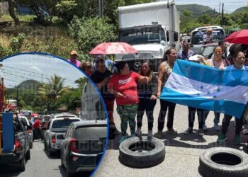 ¡Caos vial! Protestan en carretera a Olancho por el despido de vigilantes en un centro educativo