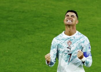 Con un gol de Cristiano Ronaldo, Portugal le ganó 2-1 a Croacia sobre el final y avanzó a octavos de final del Mundial